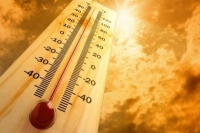 Hyderabadis experiencing high temperatures this summer