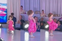 This toddler walks the ramp like a boss video goes viral on net