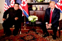 Trump kim jong sign joint document after historic singapore summit