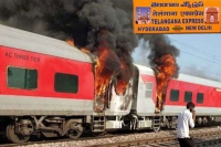 Fire breaks out in hyderabad delhi telangana express passengers safe