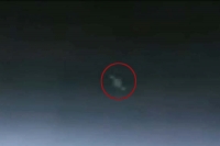 Ufos seen by iss camera just before nasa stops live feed