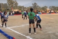 Viral video woman hockey player attacked opponent player with stick during the match