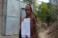 Woman farmer asks president kovind for help to buy helicopter know why