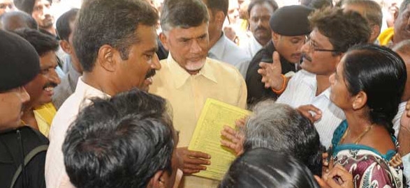 Chandrababu naidu aatma gourava yatra in vijayawada