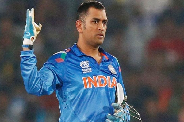 Dhoni named captain of world t20 team