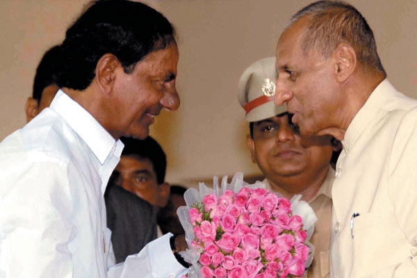 Kcr accepts sonia s initiative in telangana state formation