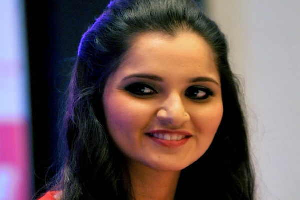 Granw welcome for sania mirza in hyderabad