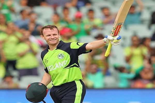 Pakistan pace shines after porterfield ton