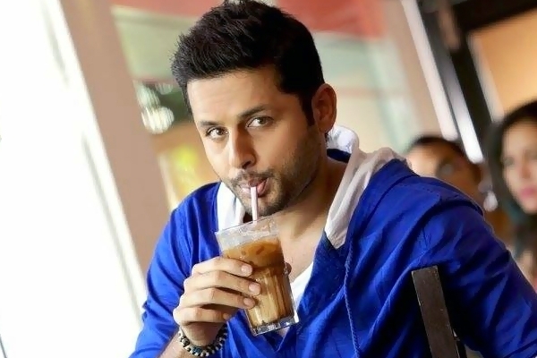 Girl wants to marry hero nithin