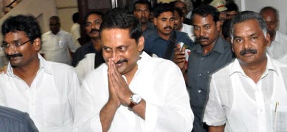 Congress senior leader fire on cm kiran
