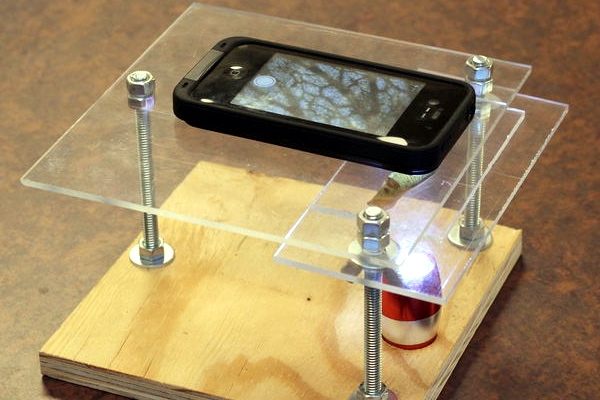 Scientists invents smartphone microscope