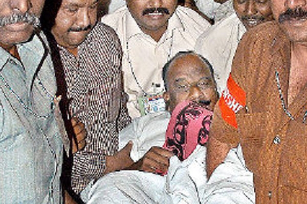Home minister nayani narsimha reddy sieged