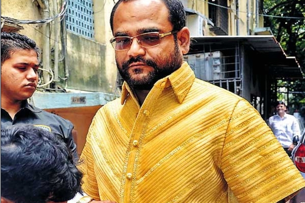 Tenth class pankaj parakh golden shirt got place in guinness book of world records