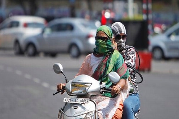 Sathna mayor sentenced controversial on scarfs