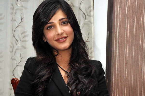 Shruti hassan interview hindi movie offers telugu tamil languages