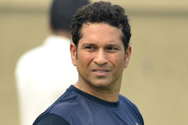 Indian super star world class bats man sachin tendulkar hope the world cup teams in semis