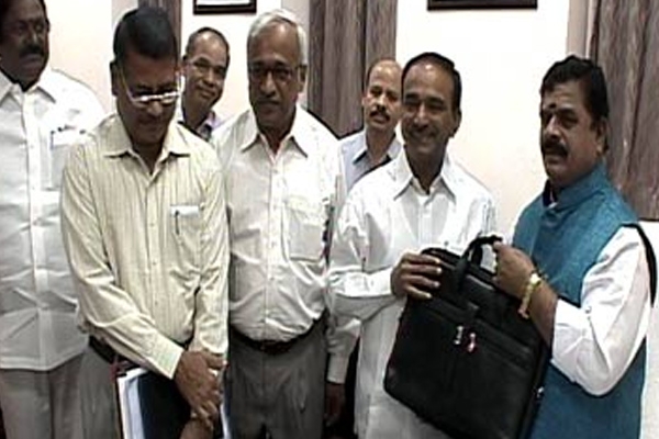 Eetala rajender tables first year long budget