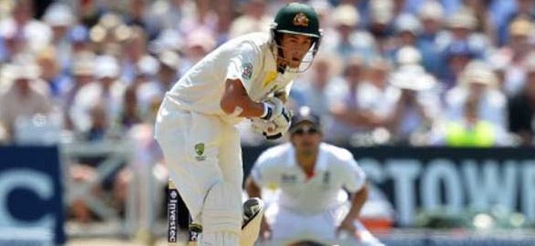 England lead by 15 runs despite agar heroics