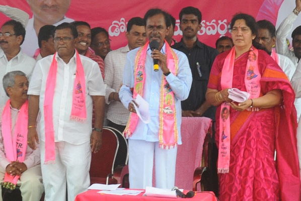 Kcr attractive promises to people at warangal