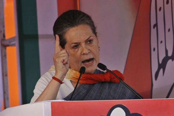 Sonia gandhi fire on narendra modi 2014 election