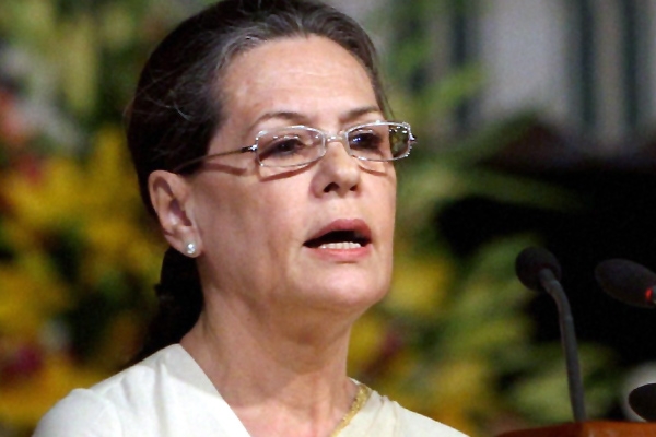 Sonia gandhi controversial comments on modi communalism