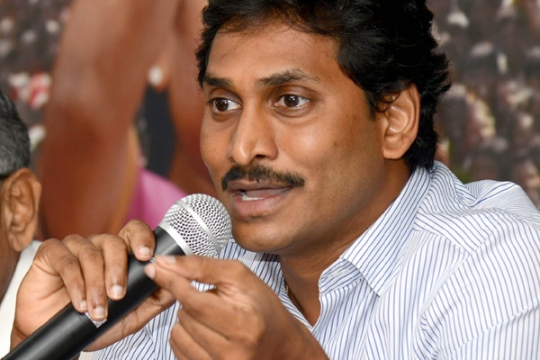 Jagan to decide party future course in telangana