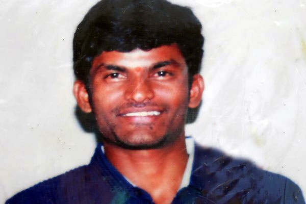 Telugu moive artist kalyan chakravarthy suicide