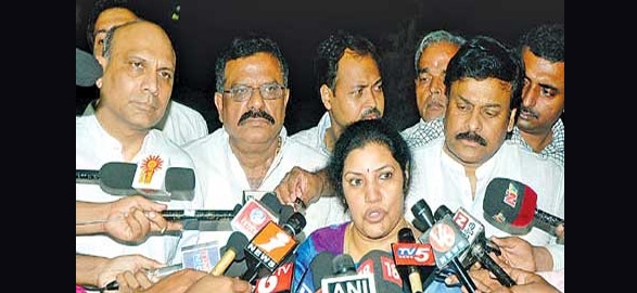 4 seemandhra mantris quit posts