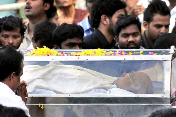 Last rites to akkineni with state honors