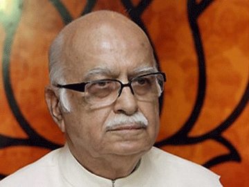 Lk advani bats post poll alliance of shivsena bjp