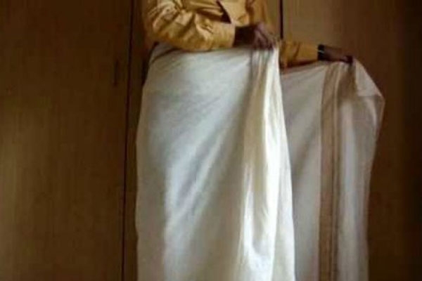 Lungi attire denies madras judge access to club