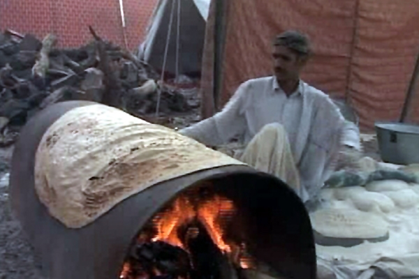 Big chapati and roties making in india and pakistan