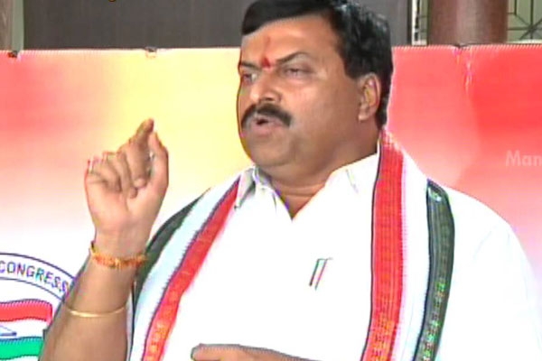 Ponguleti sudhakar demands sonia biography must add in telangana school books