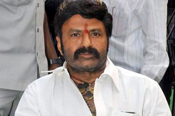 Actor mla balaiah visits hindupur