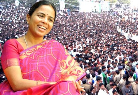 Tdp dirty politics on allagadda election with sobha nagireddy s death