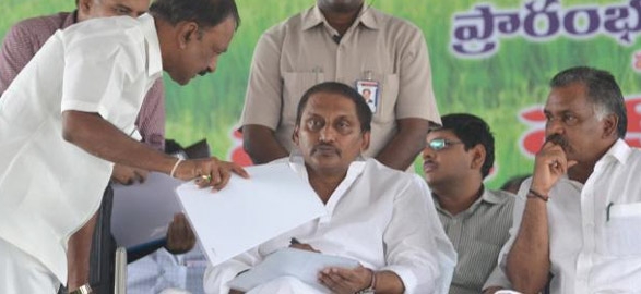 Bifurcation would deprive seemandhra of water cm kiran