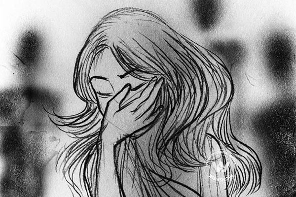 Wife gangraped by thieves in front of husband in bangalore