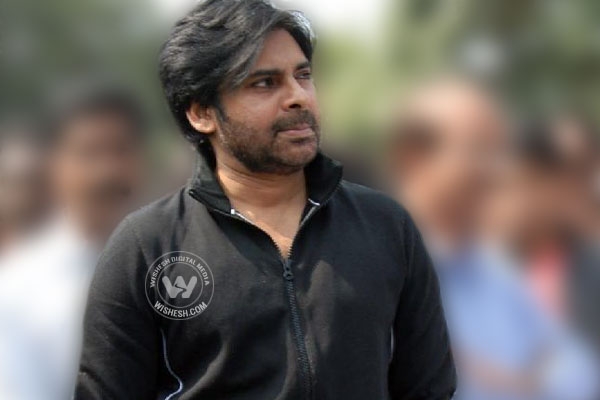 Pawan kalyan tour in hudhud cyclone effected area