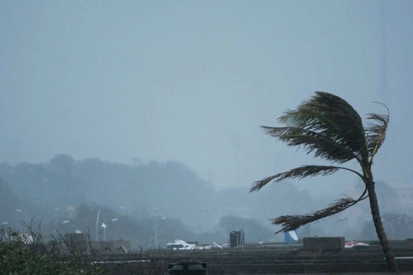 Heavy rains continues in andhra orissa