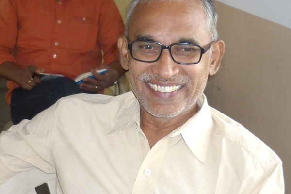 Bv raghavulu fires on ap government