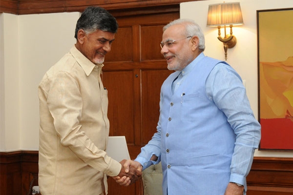 Ap cm met pm modi