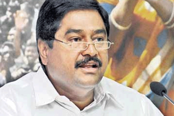 Dharmana prasada rao slams chandrababu rule
