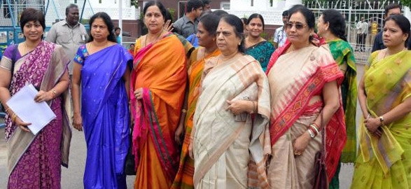 Wives of ministers and mps to meet president pranab today