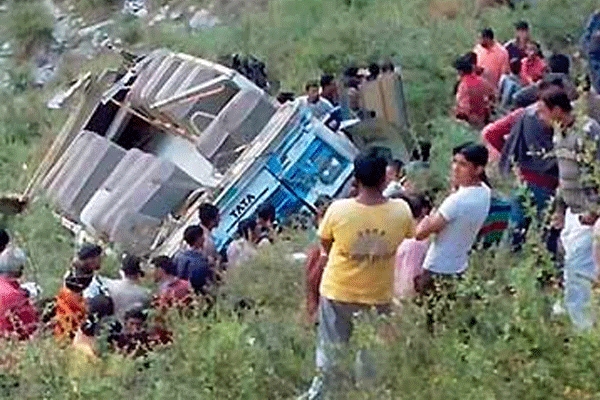 14 killed in himachal pradesh chamba district as bus rolls down gorge