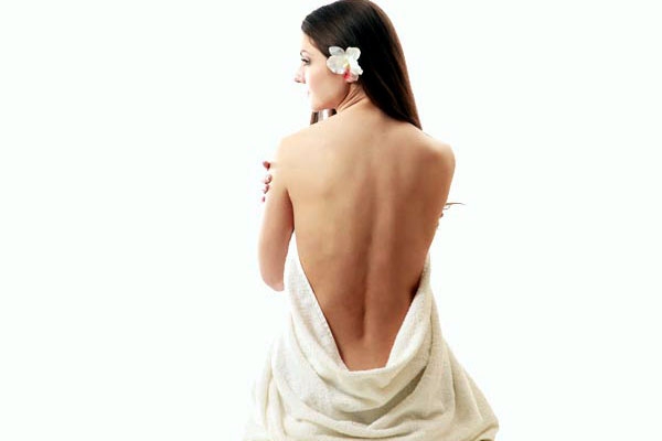The health and beauty benefits with honey and milk mixer remedy which prevents skin diseases