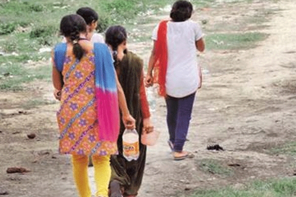 Woman demands her husband to construct a toilet at bihar state