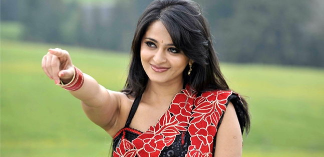 Anushka shetty in pawan kalyan gabbar singh 2