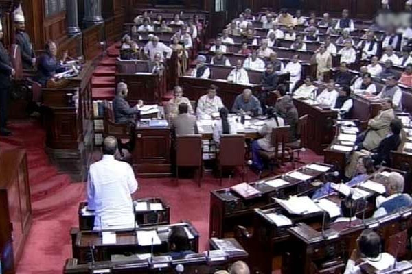 The government is preparing to ordinence on land reforms