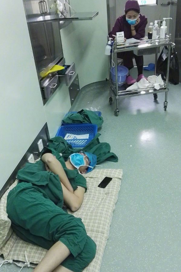 China Hero Surgeon Sleep Floor